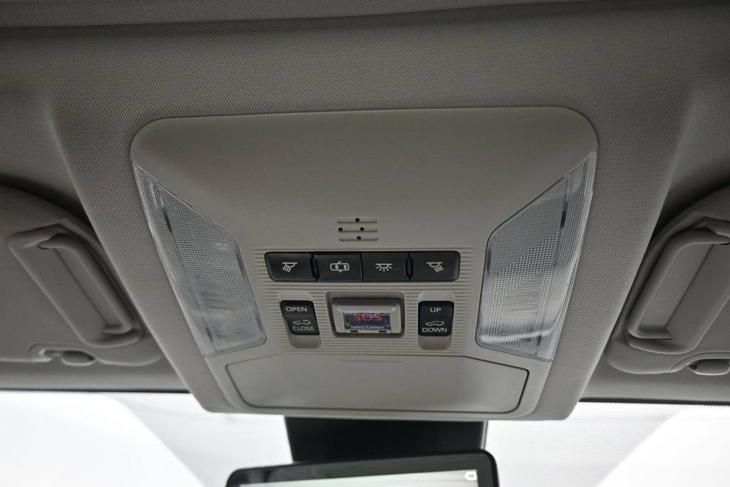 Used 2019 Toyota RAV4 Limited w/ Carpet Mat Package AWD/4WD image 26