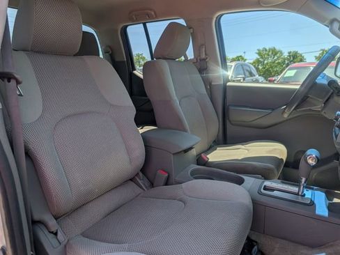 Used 2013 Nissan Frontier SV AWD/4WD image 20