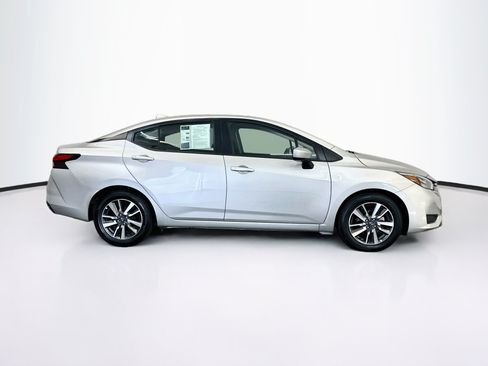 Used 2025 Nissan Versa SV FWD image 10