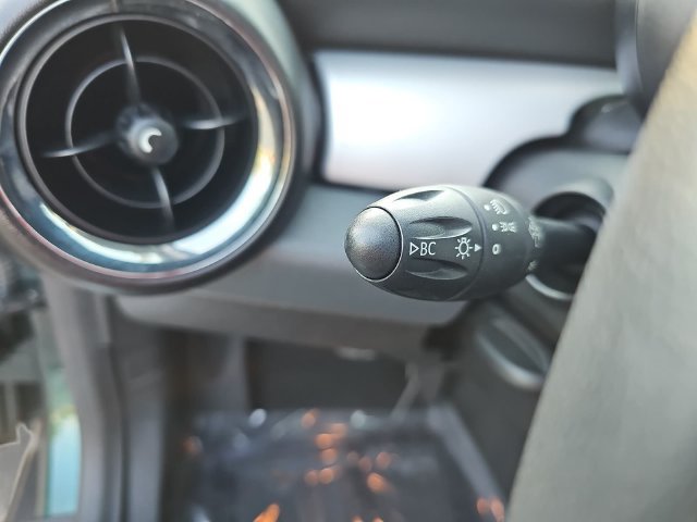 Used 2009 MINI Cooper Hardtop FWD image 23