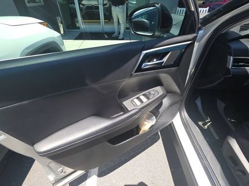 Used 2022 Mitsubishi Outlander SE FWD image 9