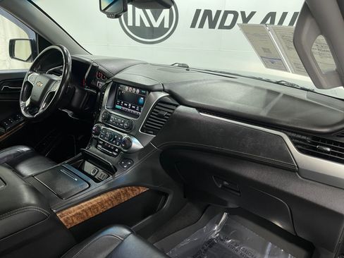 Used 2018 Chevrolet Suburban Premier image 18