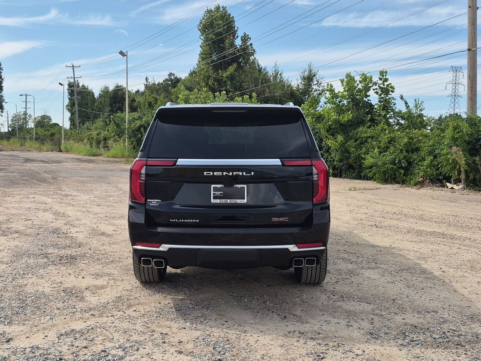 New 2026 GMC Yukon Denali w/ Denali Reserve Package AWD/4WD image 5