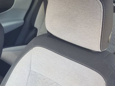 Used 2022 Chevrolet Equinox LS w/ LS Convenience Package FWD image 20
