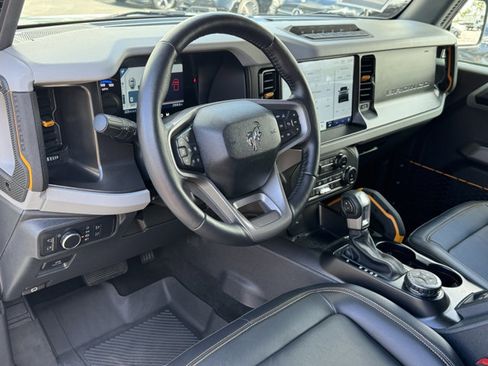 Used 2022 Ford Bronco Badlands image 17