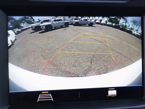 Used 2022 Chevrolet Silverado 1500 Custom image 27