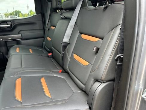 Used 2021 GMC Sierra 1500 AT4 w/ Technology Package AWD/4WD image 13