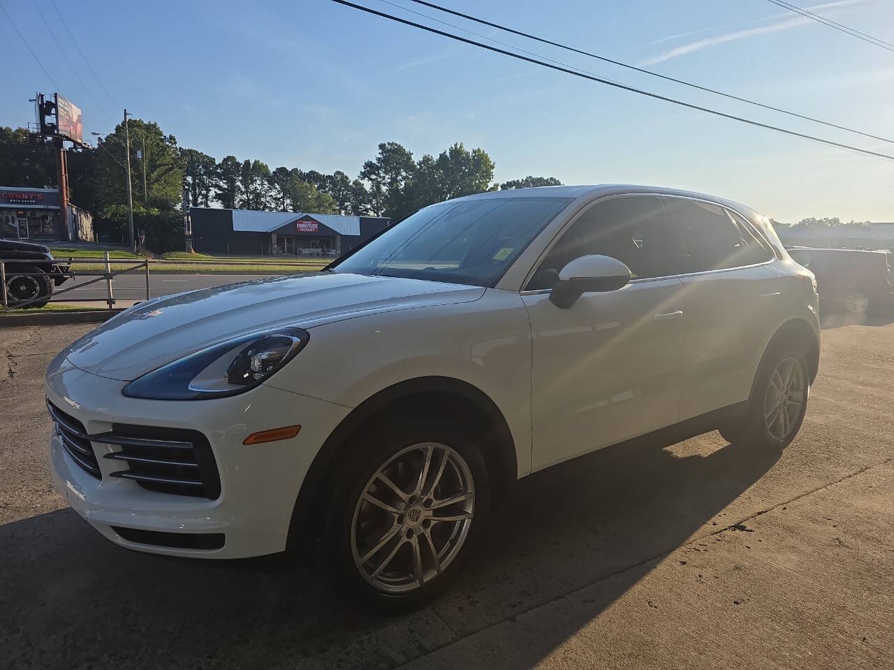 Used 2019 Porsche Cayenne AWD/4WD image 2