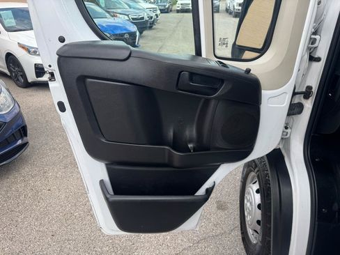 Used 2021 RAM ProMaster 2500 FWD image 11