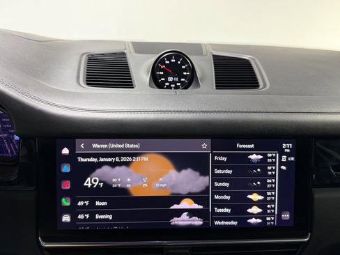 Used 2022 Porsche Cayenne image 40