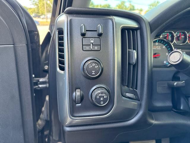Used 2016 Chevrolet Silverado 2500 LT w/ LT Convenience Package AWD/4WD image 18