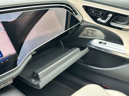 Certified 2024 Mercedes-Benz E 350 4MATIC Sedan image 33