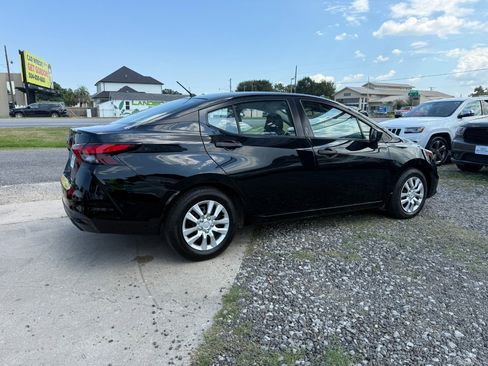 Used 2020 Nissan Versa S image 6