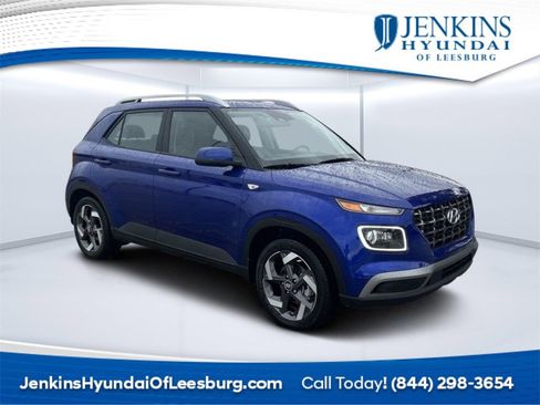 New 2025 Hyundai Venue Limited image 1
