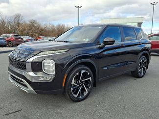 Used 2022 Mitsubishi Outlander SE video 3