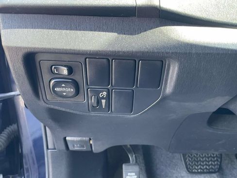 Used 2014 Toyota Prius Two FWD image 22