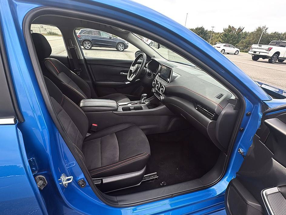 Certified 2025 Nissan Sentra SR FWD image 24