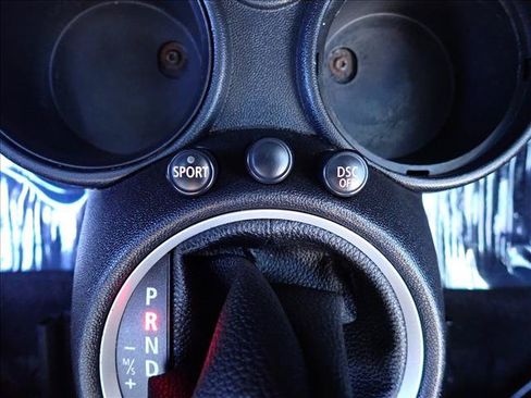 Used 2010 MINI Cooper Hardtop FWD image 18