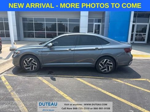 Used 2024 Volkswagen Jetta SEL FWD image 1