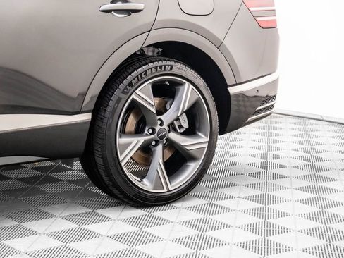 Used 2025 Genesis GV80 3.5T Prestige image 34