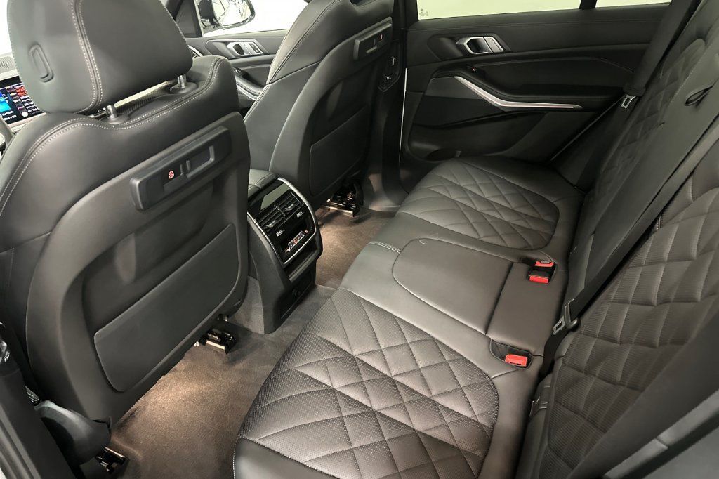 Certified 2023 BMW X5 xDrive40i w/ M Sport Package AWD/4WD image 13