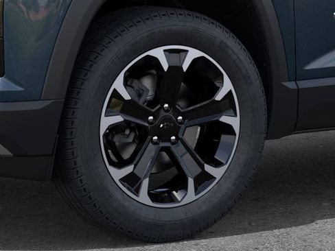 New 2027 Chevrolet Equinox LT w/ Convenience Package II FWD image 9