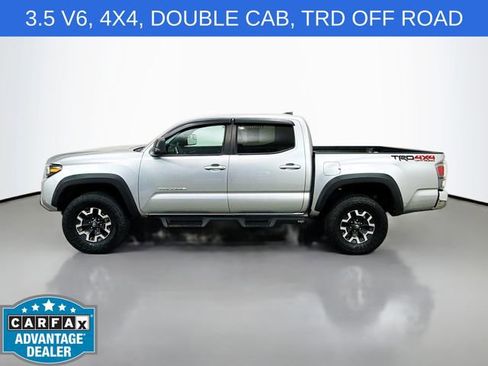 Used 2022 Toyota Tacoma TRD Off-Road AWD/4WD image 4