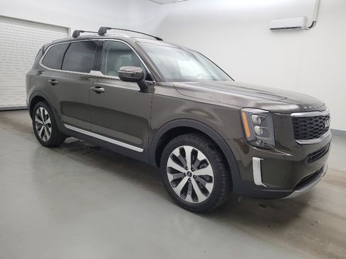 Used 2022 Kia Telluride EX w/ EX Premium Package image 11