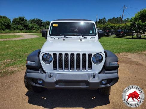 Used 2018 Jeep Wrangler Unlimited Sport AWD/4WD image 10
