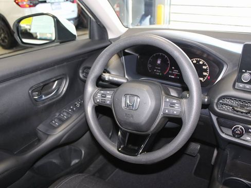 Used 2023 Honda HR-V LX image 21