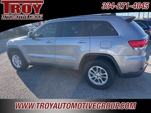 Used 2018 Jeep Grand Cherokee Laredo image 9