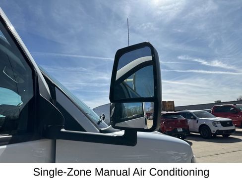 Used 2019 Chevrolet Express 2500 w/ Driver Convenience Package image 17