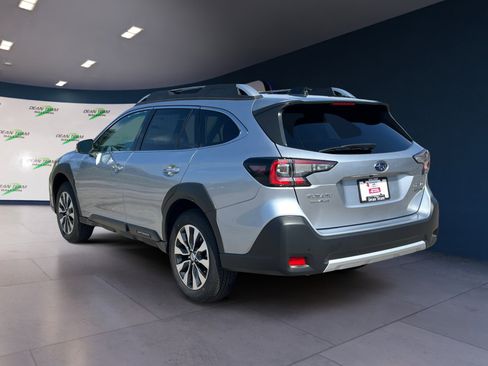 Certified 2025 Subaru Outback Touring XT image 6