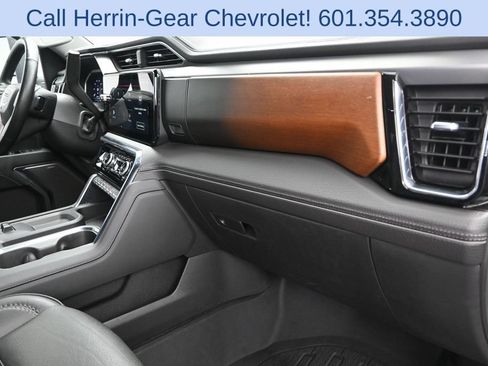 Used 2024 GMC Sierra 2500 Denali w/ Denali Reserve Package AWD/4WD image 26