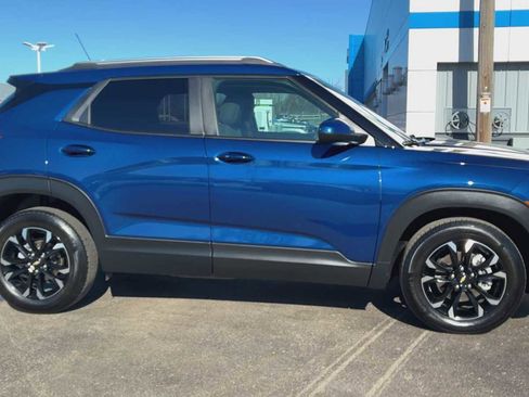 Certified 2023 Chevrolet TrailBlazer LT w/ Convenience Package image 9