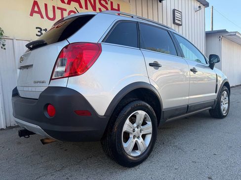 Used 2013 Chevrolet Captiva Sport LS image 2