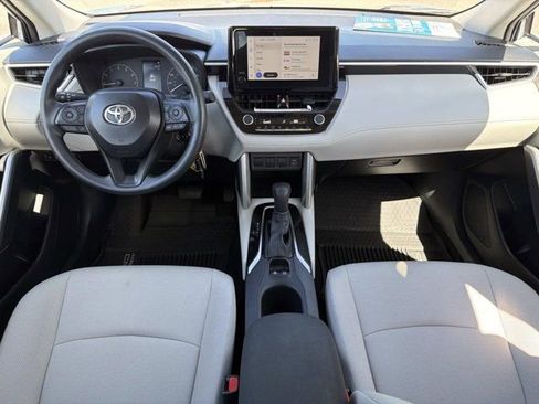 Certified 2025 Toyota Corolla Cross L FWD image 21
