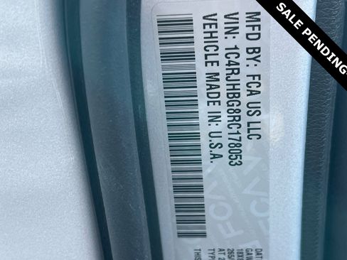 Used 2024 Jeep Grand Cherokee Limited image 32