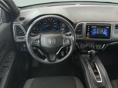 Used 2022 Honda HR-V Sport image 10