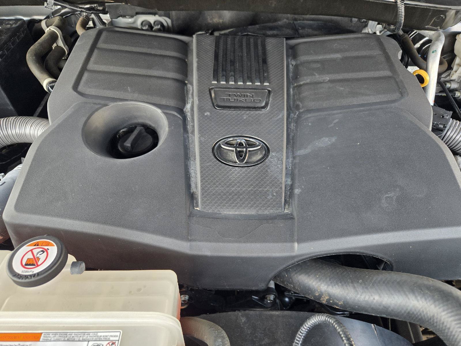 Used 2022 Toyota Tundra SR5 AWD/4WD image 29