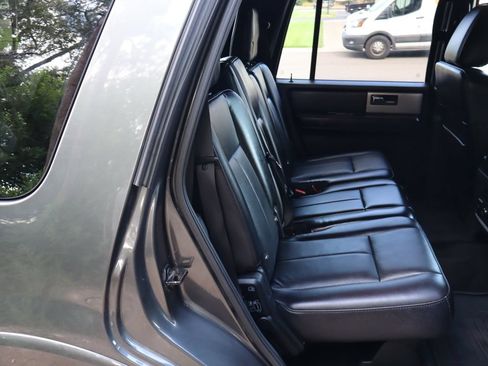Used 2015 Ford Expedition Limited w/ Equipment Group 301A AWD/4WD image 23
