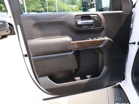 Certified 2022 Chevrolet Silverado 1500 RST AWD/4WD image 12