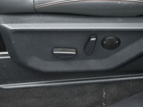 Used 2025 Ford Expedition Active AWD/4WD image 17