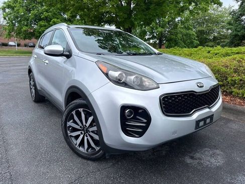 Used 2017 Kia Sportage EX AWD/4WD image 2