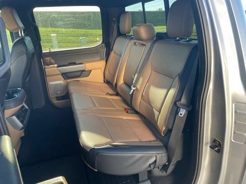 Used 2024 Ford F250 Lariat w/ Chrome Package AWD/4WD image 20