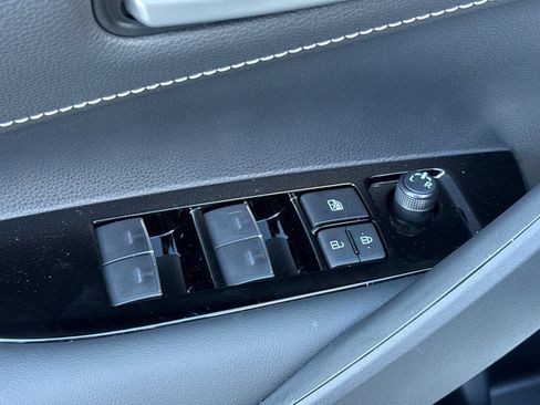 New 2026 Toyota Corolla SE FWD image 10