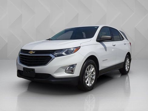 Used 2019 Chevrolet Equinox LS w/ LS Convenience Package FWD image 8