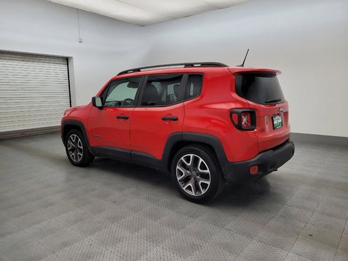 Used 2015 Jeep Renegade Latitude FWD image 3