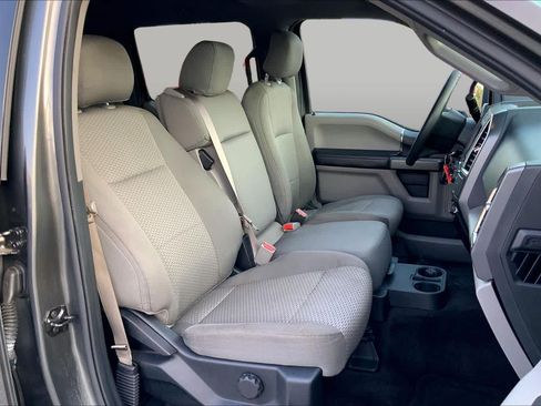 Used 2016 Ford F150 XLT RWD image 9