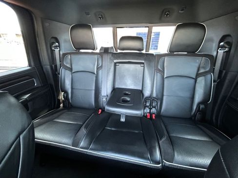 Used 2025 RAM 2500 Laramie AWD/4WD image 19